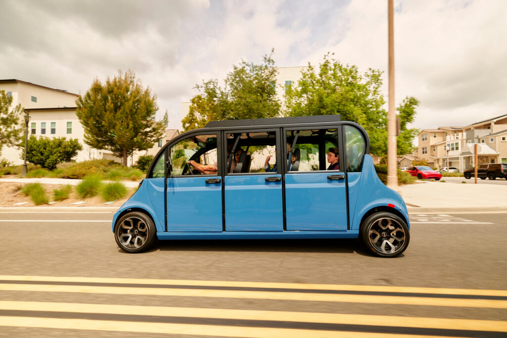 GEM e6 shuttle EV